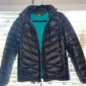 Womens The Northface puffer jacket